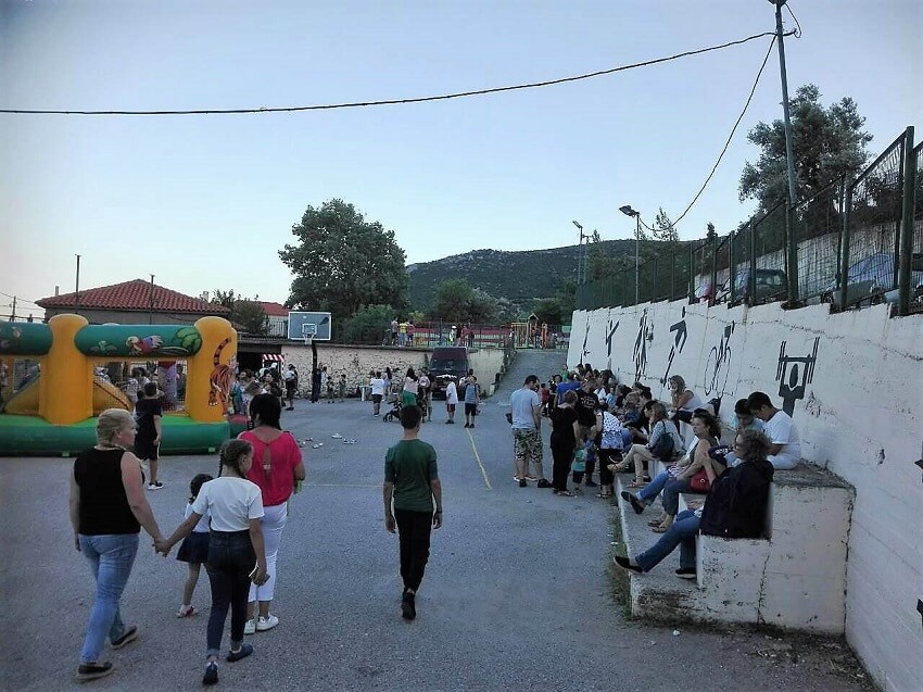 parastasi_me_fouskwta (6).jpg